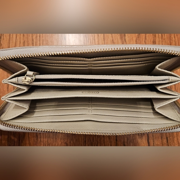 Coach Op Art Zip Around Wallet - Picture 3 of 8